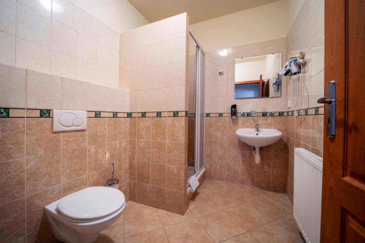 Valnovka Wellness Hotel Kamenice Esterno foto